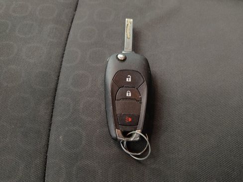Used 2020 Chevrolet Trax LS w/ Tint and Cruise Package FWD image 32