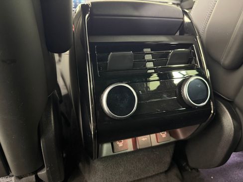 Used 2023 Land Rover Range Rover Sport SE Dynamic image 25