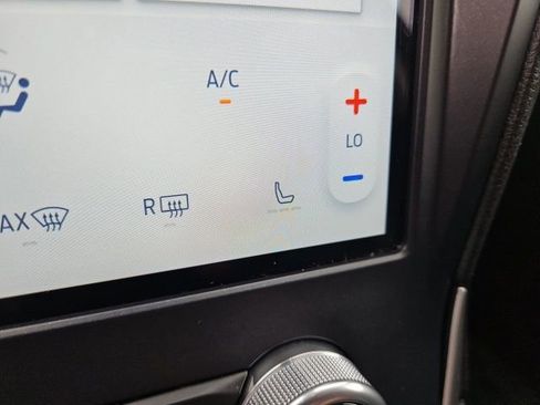 Certified 2022 Ford Edge SEL w/ Sport Appearance Package image 21