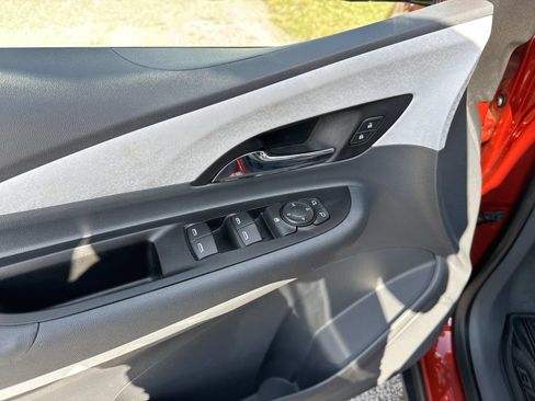 Used 2021 Chevrolet Bolt LT image 19