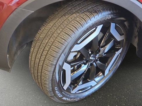 Used 2023 Kia Telluride S w/ S Sunroof Package AWD/4WD image 34