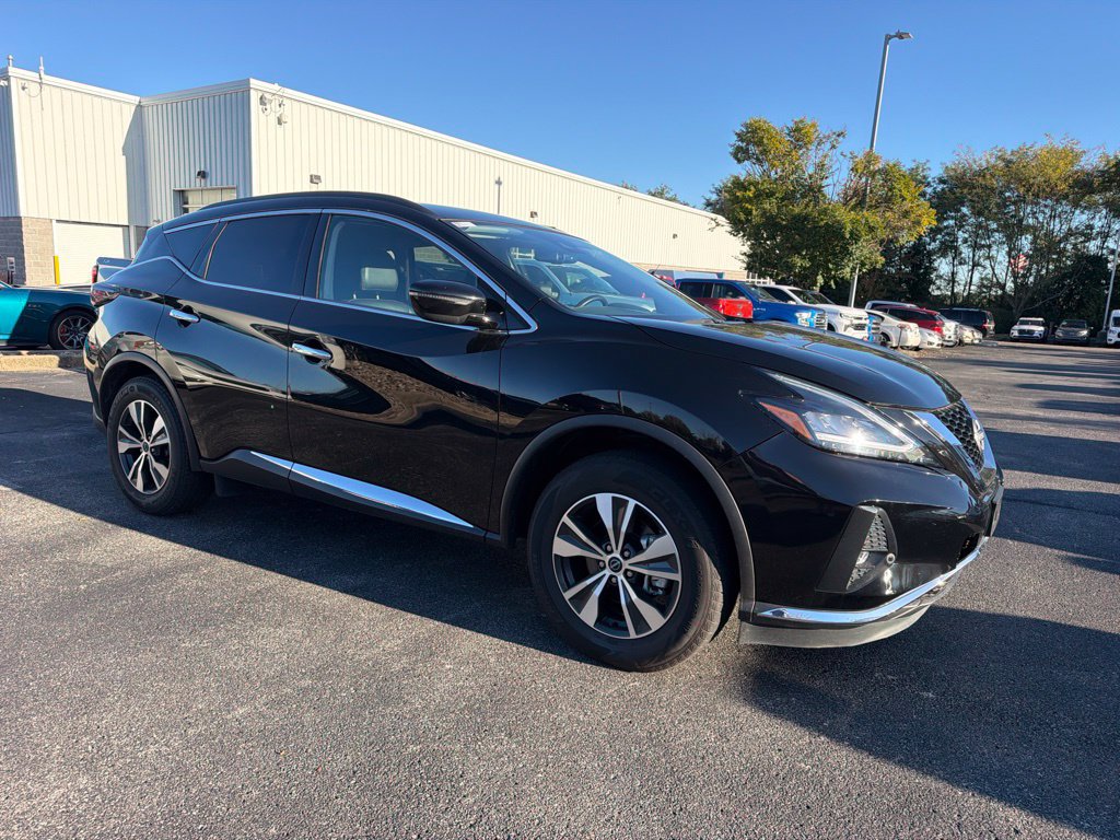 Used 2024 Nissan Murano SV FWD image 2