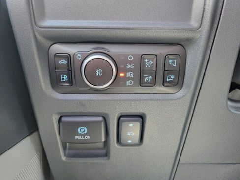 Used 2025 Ford F150 Platinum w/ Equipment Group 702A High AWD/4WD image 21