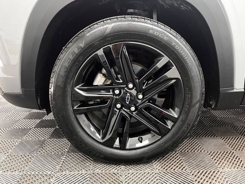 Used 2024 Chevrolet Trax ACTIV FWD image 17