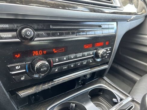 Used 2015 BMW 750i xDrive image 11