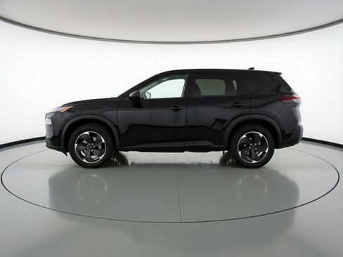 Used 2025 Nissan Rogue SV image 5
