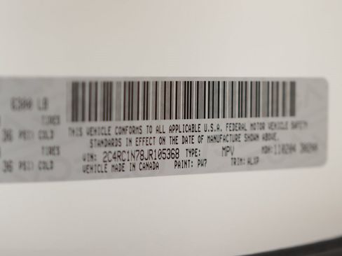 Used 2018 Chrysler Pacifica Limited w/ Advanced Safetytec Group image 47