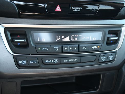 Used 2020 Honda Ridgeline Sport image 22