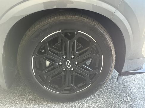 New 2026 INFINITI QX80 4WD w/ Sport Exterior Package image 25