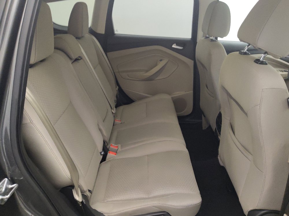 Used 2017 Ford Escape SE FWD image 19
