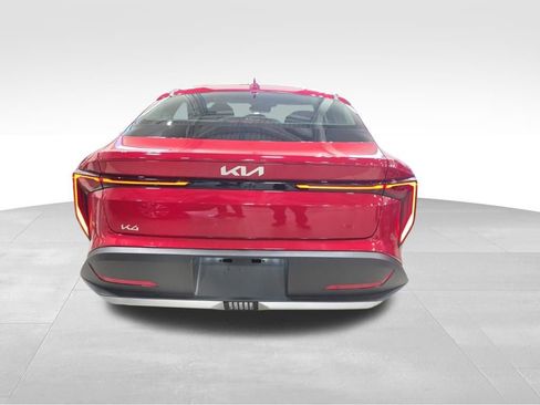 Certified 2025 Kia K4 LXS FWD image 28