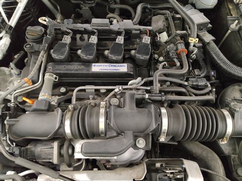 Used 2020 Honda Accord EX image 30