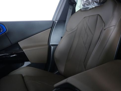 Used 2026 BMW X3 xDrive30 w/ M Sport Package image 22