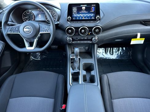 New 2025 Nissan Sentra SV image 3