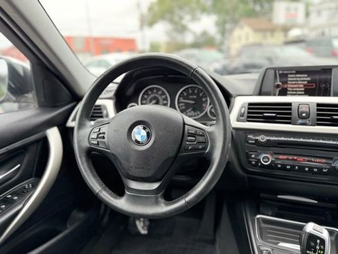 Used 2014 BMW 320i xDrive Sedan image 34