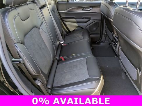 New 2026 Jeep Grand Cherokee Altitude image 27