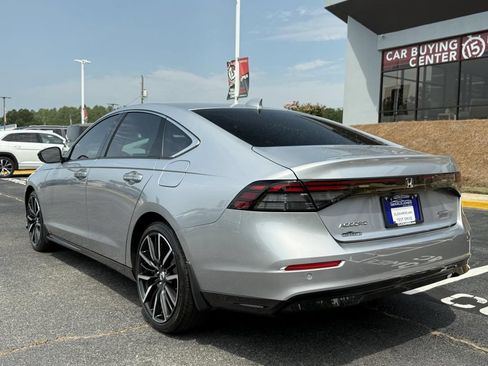 Used 2025 Honda Accord Touring image 7