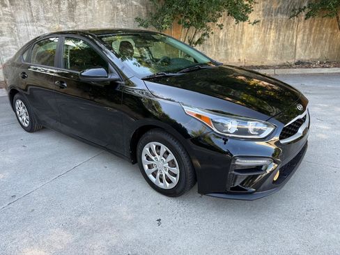 Used 2019 Kia Forte Sedan FWD image 3
