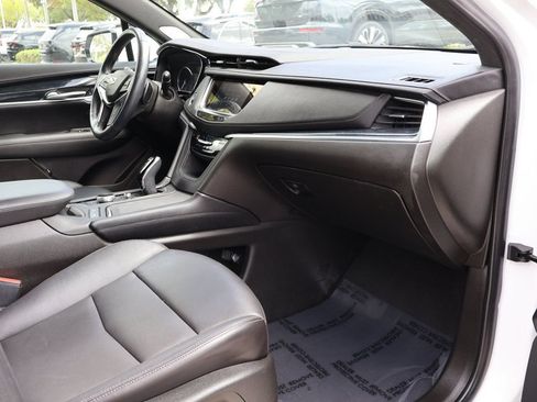 Used 2024 Cadillac XT5 Premium Luxury FWD image 32