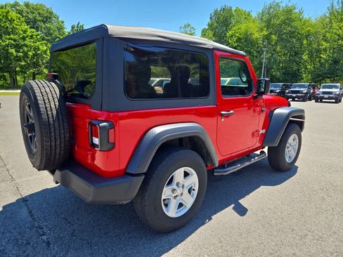 Used 2019 Jeep Wrangler Sport AWD/4WD image 4