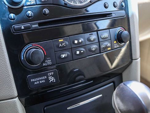 Used 2016 INFINITI QX70 2WD image 23