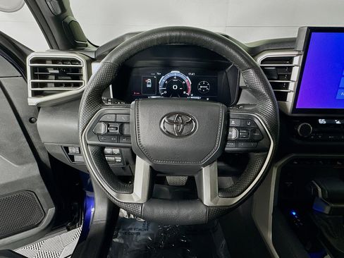 Used 2025 Toyota Tundra Limited AWD/4WD image 15