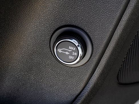 Used 2023 Chevrolet Blazer LT FWD image 22