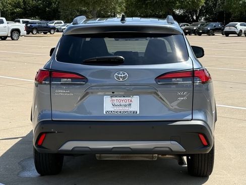 Used 2025 Toyota Corolla Cross XLE w/ Convenience Package AWD/4WD image 5