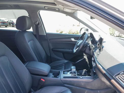 Used 2023 Audi Q5 2.0T Premium w/ Convenience Package AWD/4WD image 16