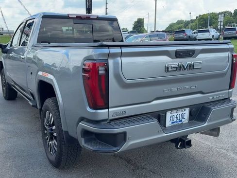 Used 2025 GMC Sierra 2500 Denali Ultimate AWD/4WD image 5