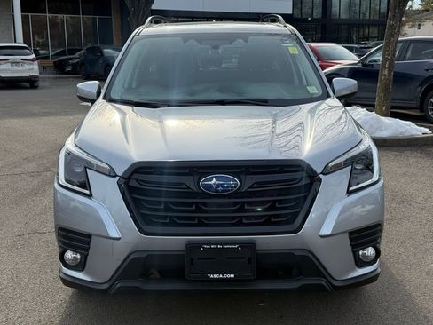 Used 2022 Subaru Forester Premium image 3