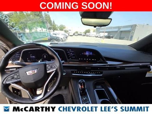 Used 2023 Cadillac Escalade Premium Luxury AWD/4WD image 9