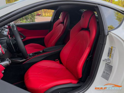 Used 2019 Ferrari 812 Superfast RWD image 18
