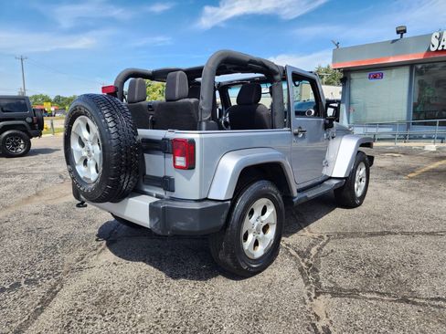 Used 2014 Jeep Wrangler Sahara AWD/4WD image 18