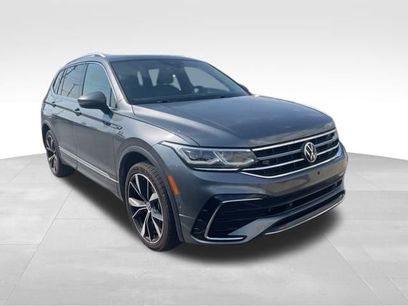 Used 2022 Volkswagen Tiguan SEL R-Line