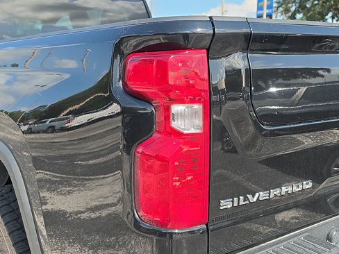 Used 2024 Chevrolet Silverado 2500 Custom w/ Custom Value Package AWD/4WD image 10