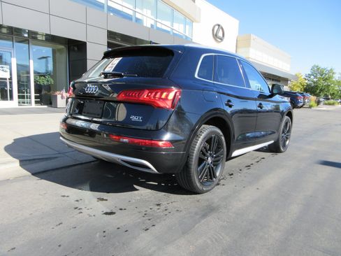 Used 2018 Audi Q5 2.0T Premium Plus w/ Premium Plus Package AWD/4WD image 10