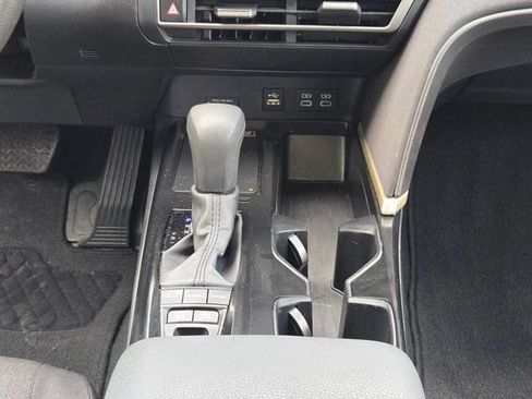 Used 2025 Toyota Camry LE FWD image 17