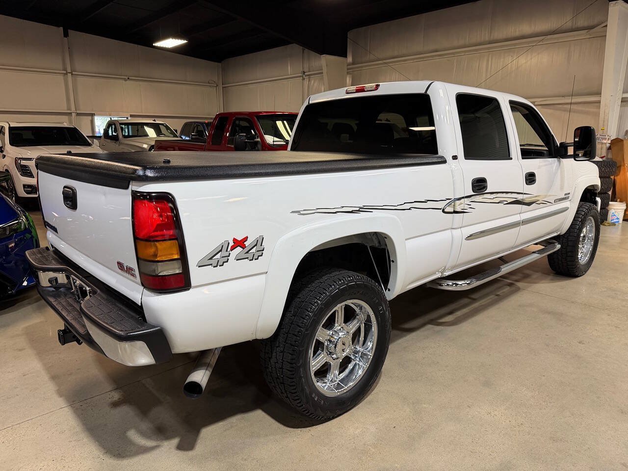 Used 2007 GMC Sierra 2500 SLE w/ Heavy-Duty Power Package AWD/4WD image 24