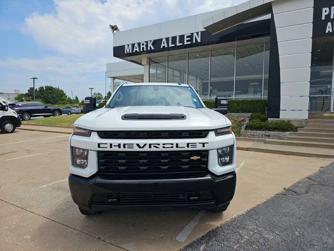 Used 2023 Chevrolet Silverado 2500 Custom w/ Custom Value Package AWD/4WD image 10