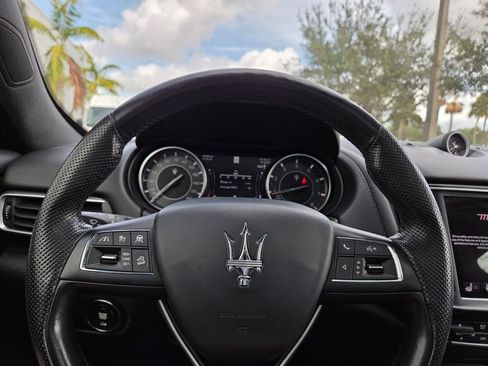 Used 2022 Maserati Levante GT image 24