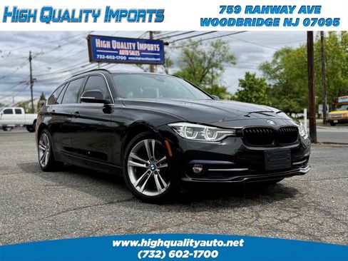 Used 2018 BMW 330i xDrive Wagon AWD/4WD image 1