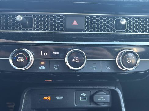 Used 2023 Honda Civic Sport image 15