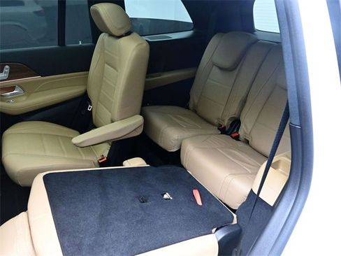 New 2025 Mercedes-Benz GLS 450 4MATIC image 24