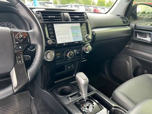 Used 2024 Toyota 4Runner TRD Off-Road Premium w/ Moonroof Package AWD/4WD image 33