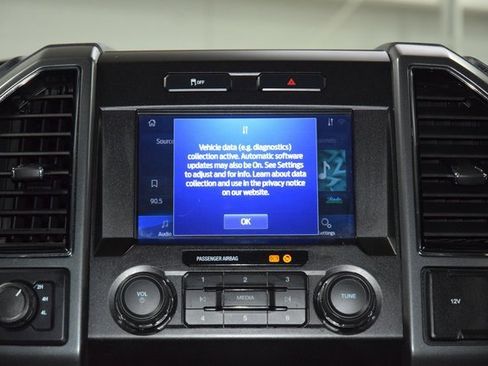 Used 2022 Ford F250 XLT w/ XLT Premium Package image 28