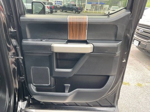 Used 2016 Ford F150 Lariat w/ Equipment Group 501A Mid AWD/4WD image 33