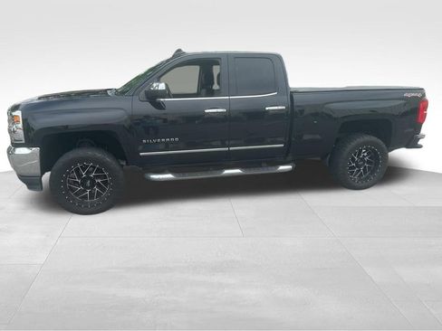 Used 2016 Chevrolet Silverado 1500 LTZ w/ Sport Package AWD/4WD image 11