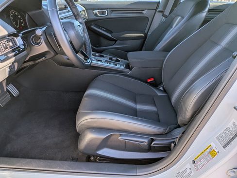 Used 2023 Honda Civic Sport image 10