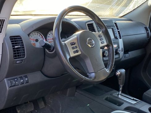 Used 2019 Nissan Frontier PRO-4X image 10